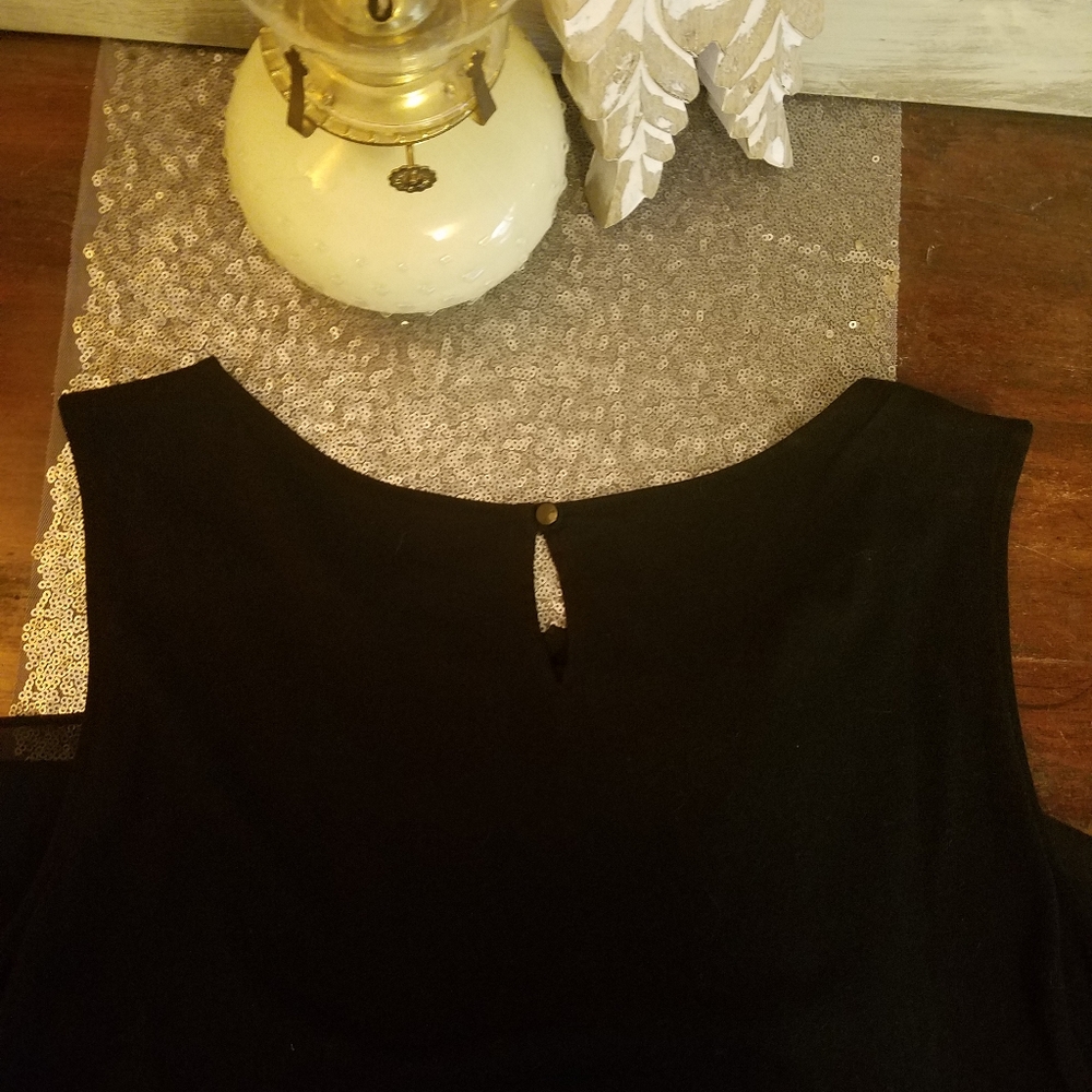 Loft pleated top - Picture 4 of 4